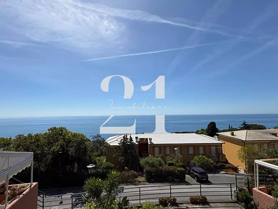 Immagine 1 di Appartamento in vendita  in Via Agave a Varazze
