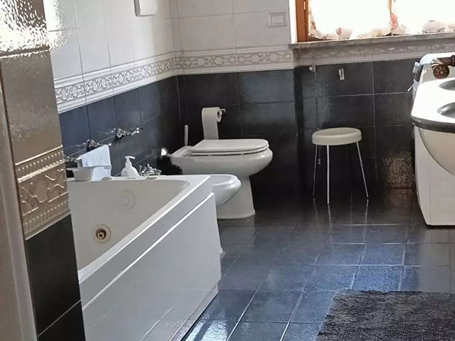 Immagine 36 di Casa indipendente in vendita  in dei sassi 8 a Castellanza