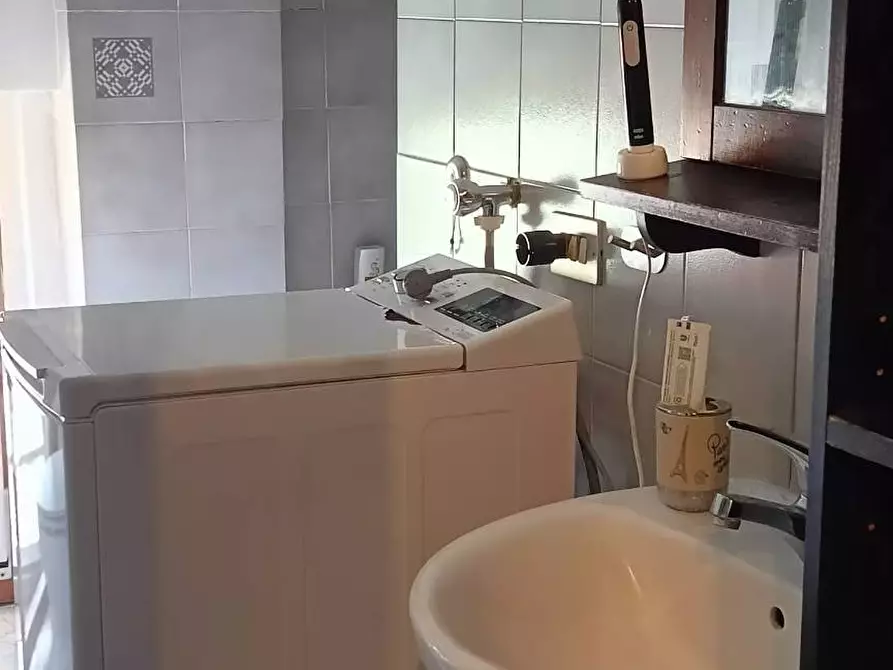 Immagine 13 di Appartamento in vendita  in via Olcella 49 a Villa Cortese