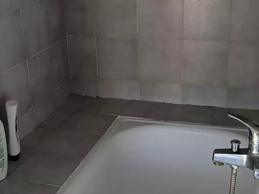 Immagine 14 di Appartamento in vendita  in via Olcella 49 a Villa Cortese