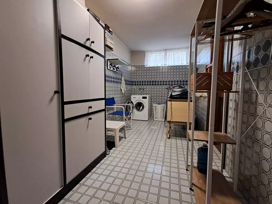 Immagine 6 di Villa in vendita  in via Croci 15 a Samarate