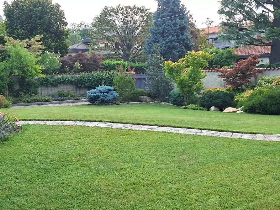 Immagine 13 di Villa in vendita  in via Croci 15 a Samarate