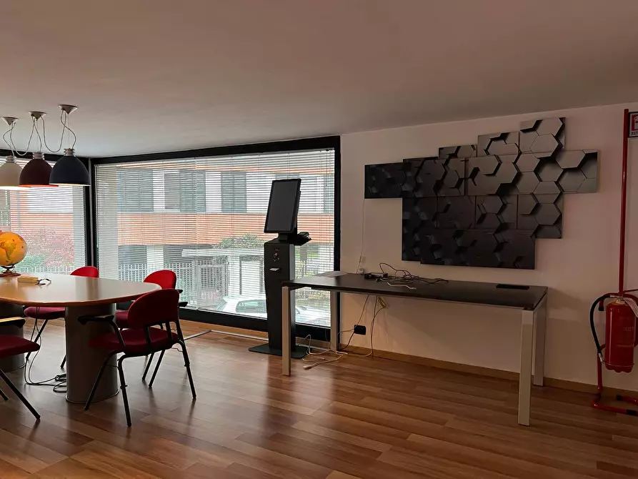 Immagine 22 di Locale commerciale in vendita  in via Varzi 8 a Busto Arsizio