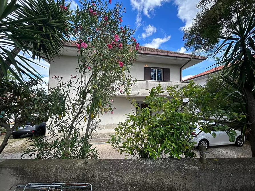 Immagine 1 di Casa indipendente in vendita  in Via Brenta a Pianella