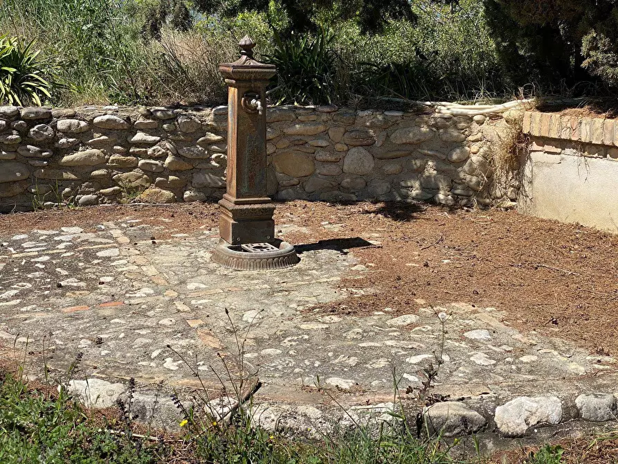 Immagine 72 di Agriturismo in vendita  in Contrada Fiorano a Loreto Aprutino