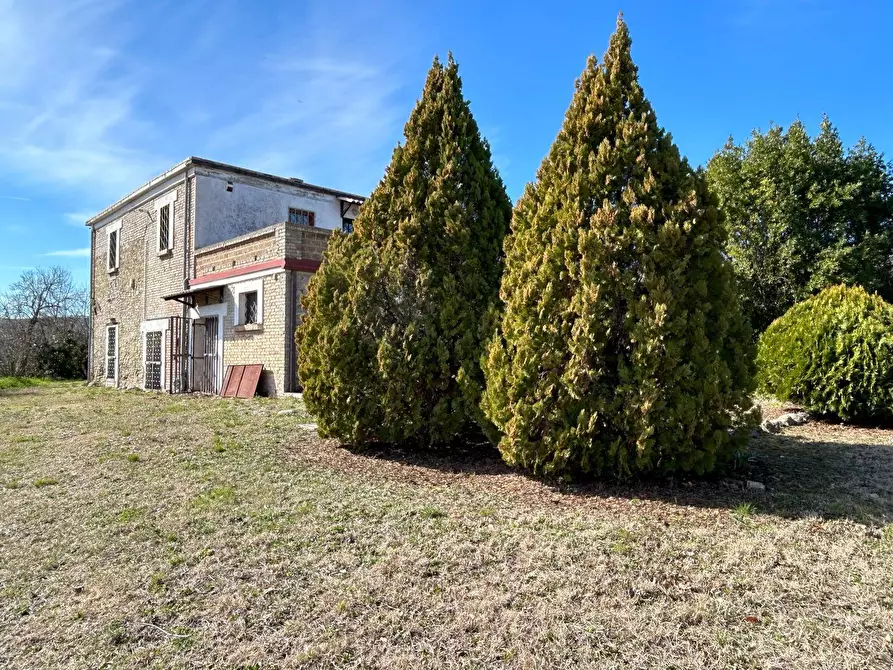Immagine 3 di Casa indipendente in vendita  in Contrada Scannella Inferiore 1 a Loreto Aprutino