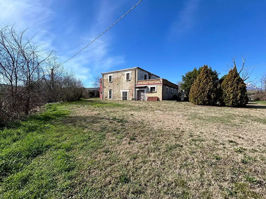 Immagine 38 di Casa indipendente in vendita  in Contrada Scannella Inferiore 1 a Loreto Aprutino
