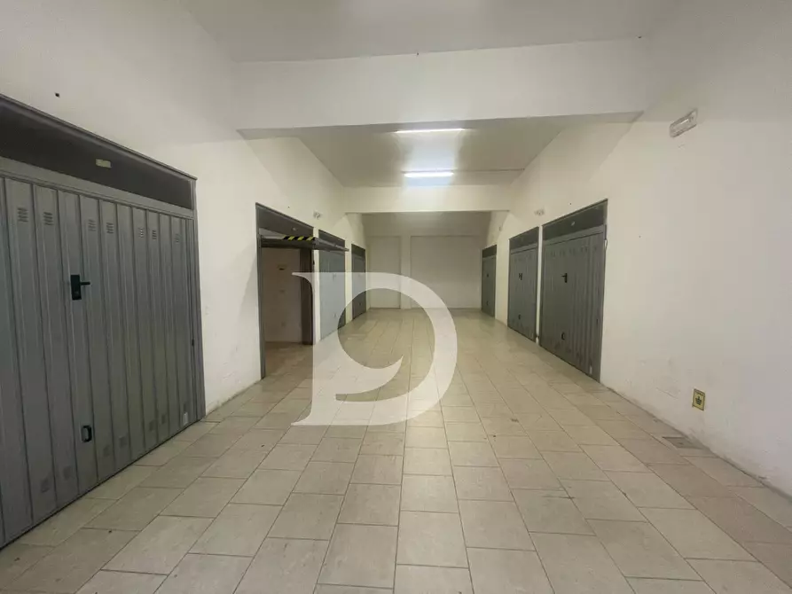 Immagine 2 di Box auto in vendita  in Corso Vittorio Emanuele a Pescara