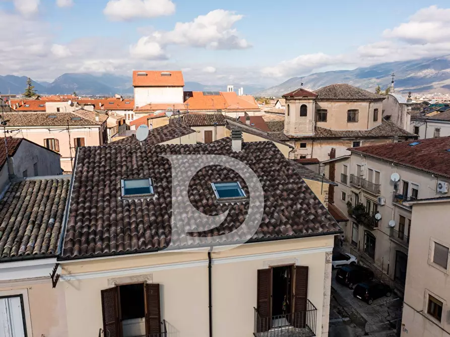 Immagine 100 di Casa semindipendente in vendita  in Vico dell' Arco a Sulmona