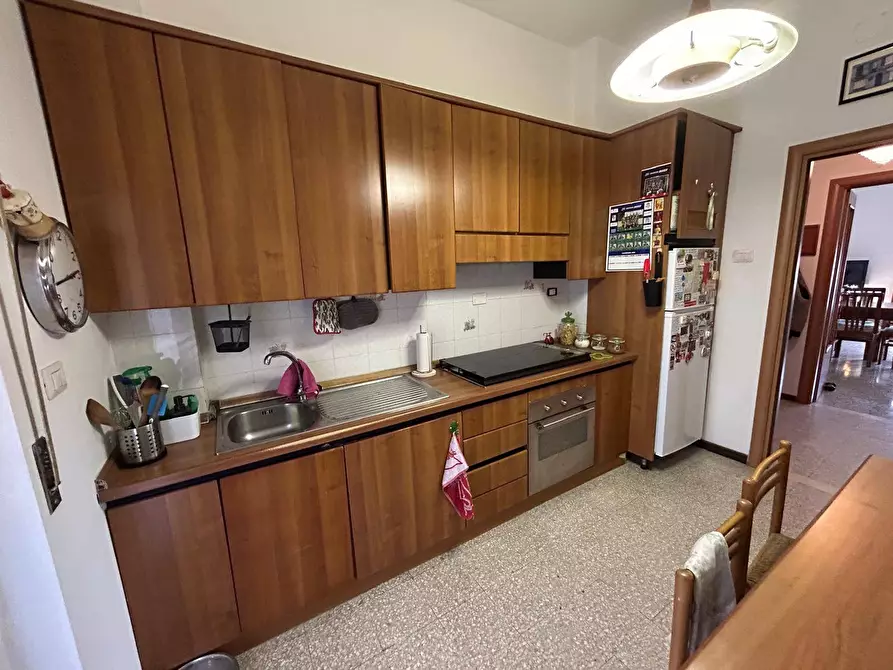 Immagine 2 di Appartamento in vendita  in Via Montesecco a Brittoli