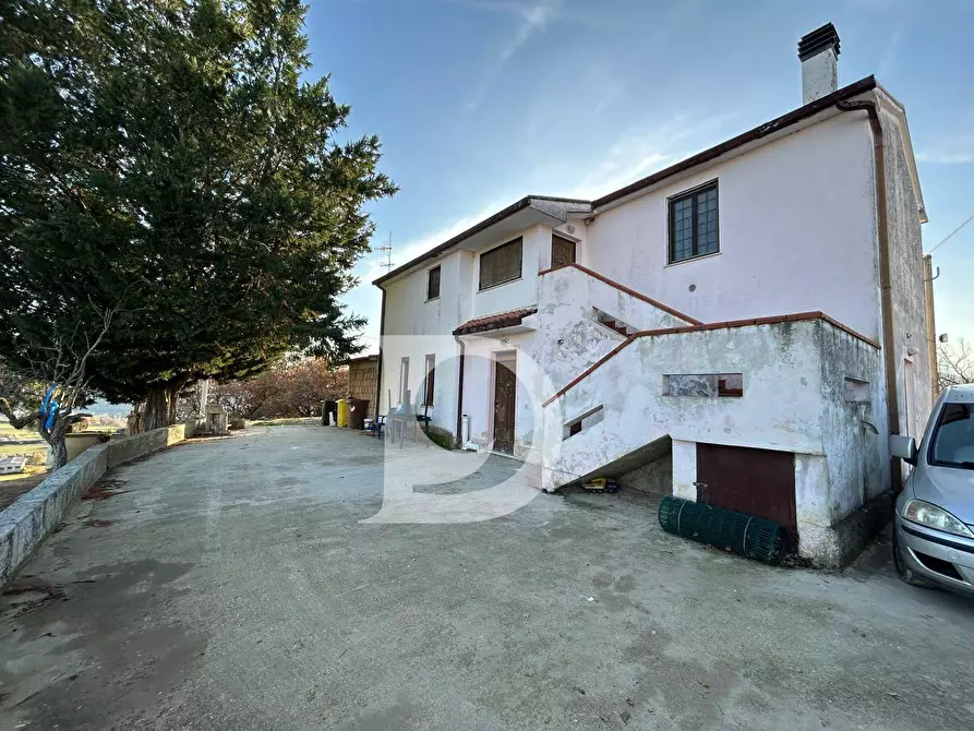 Immagine 37 di Rustico / casale in vendita  in C.da Marciano a Basciano