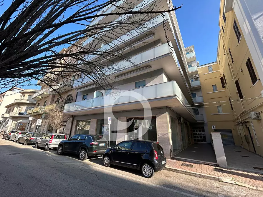 Immagine 12 di Appartamento in vendita  in Via Umbria 46 a Pescara