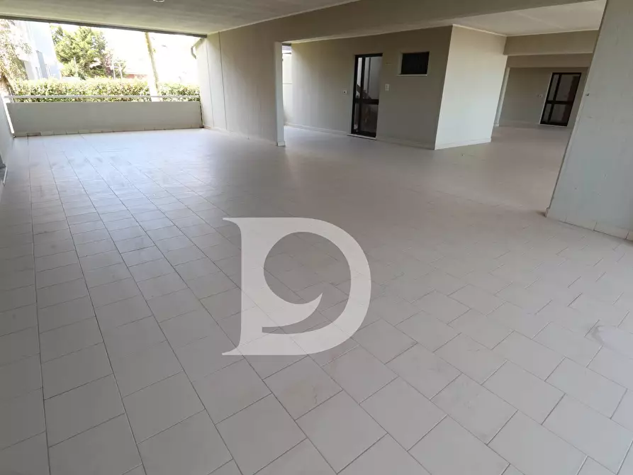 Immagine 35 di Appartamento in vendita  in Via Aldo Moro a Montesilvano