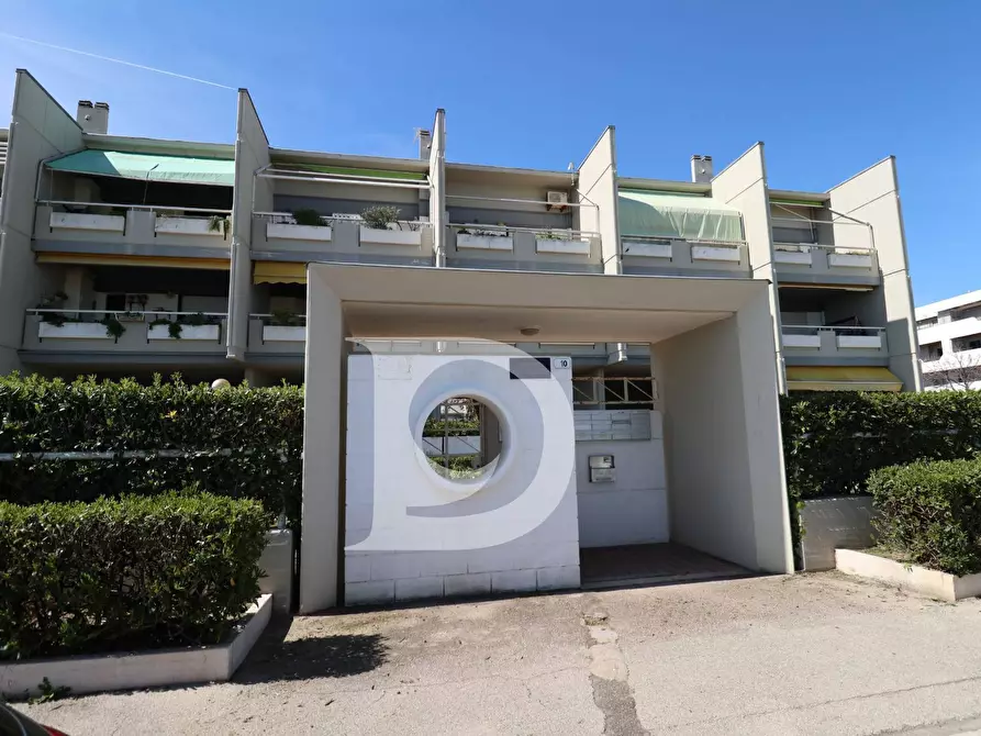 Immagine 37 di Appartamento in vendita  in Via Aldo Moro a Montesilvano