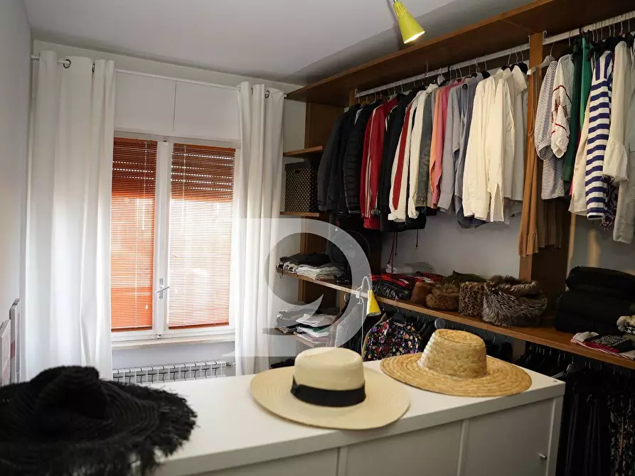 Immagine 29 di Appartamento in vendita  in Via Monti Ernici a Pescara