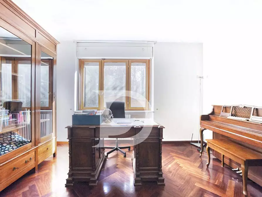 Immagine 15 di Villa in vendita  in Via Sella Di Corno a Pescara