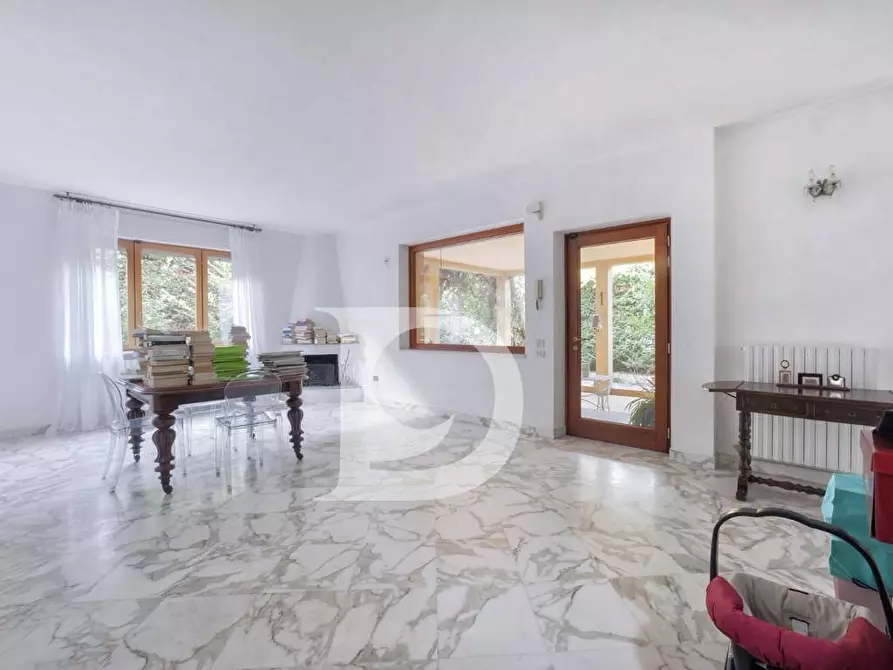 Immagine 29 di Villa in vendita  in Via Sella Di Corno a Pescara