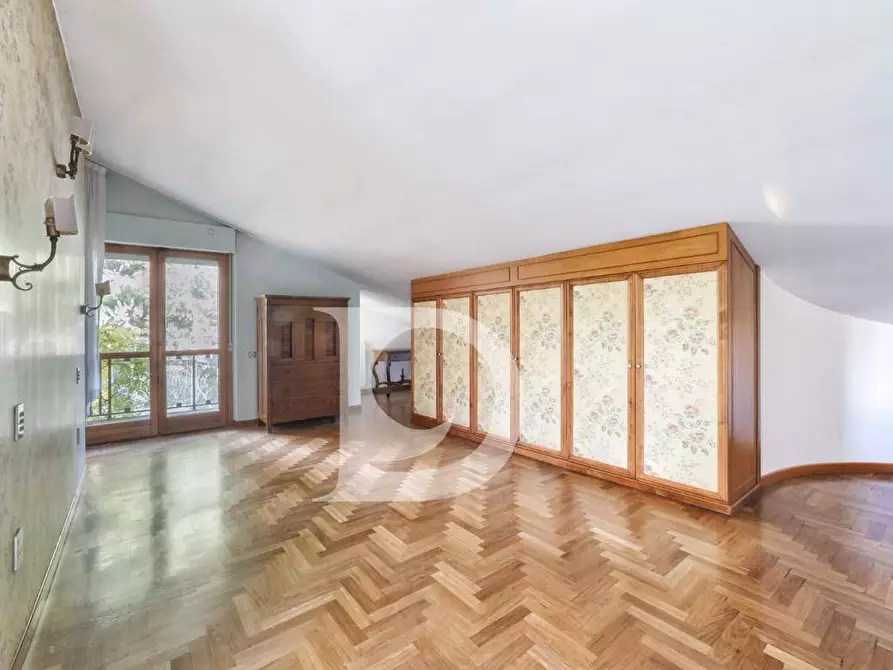 Immagine 23 di Villa in vendita  in Via Sella Di Corno a Pescara