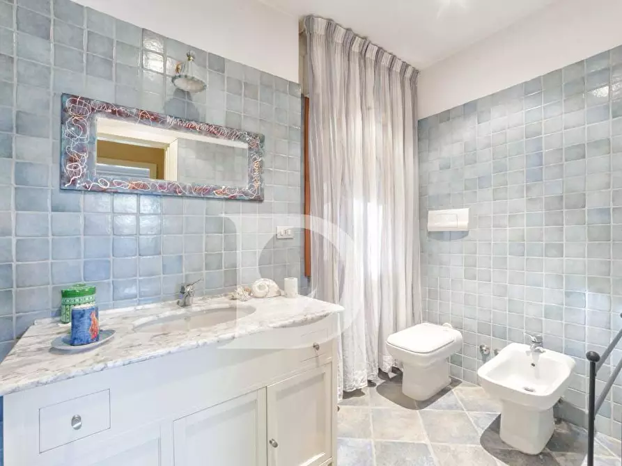 Immagine 28 di Villa in vendita  in Via Sella Di Corno a Pescara