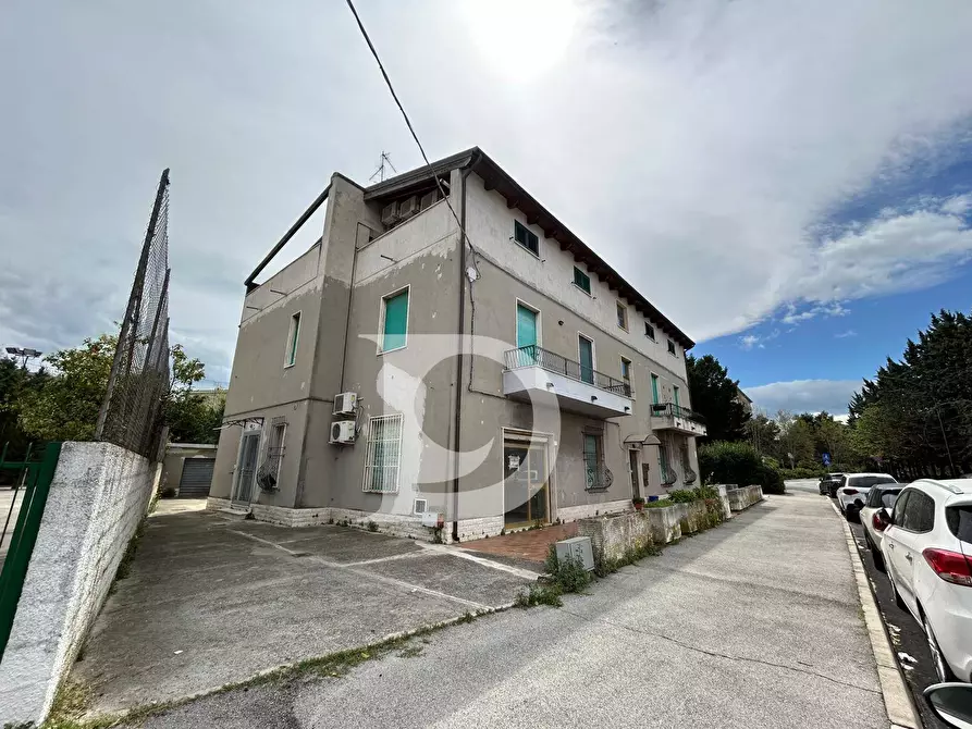 Immagine 28 di Appartamento in vendita  in Via San Donato a Pescara