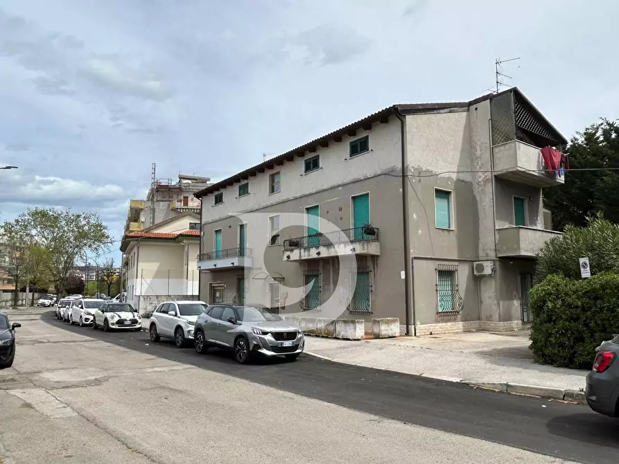 Immagine 33 di Appartamento in vendita  in Via San Donato a Pescara