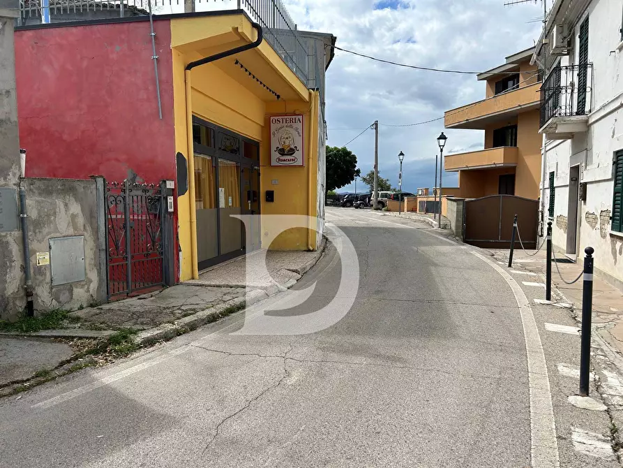 Immagine 5 di Locale commerciale in vendita  in Via della Repubblica a Moscufo