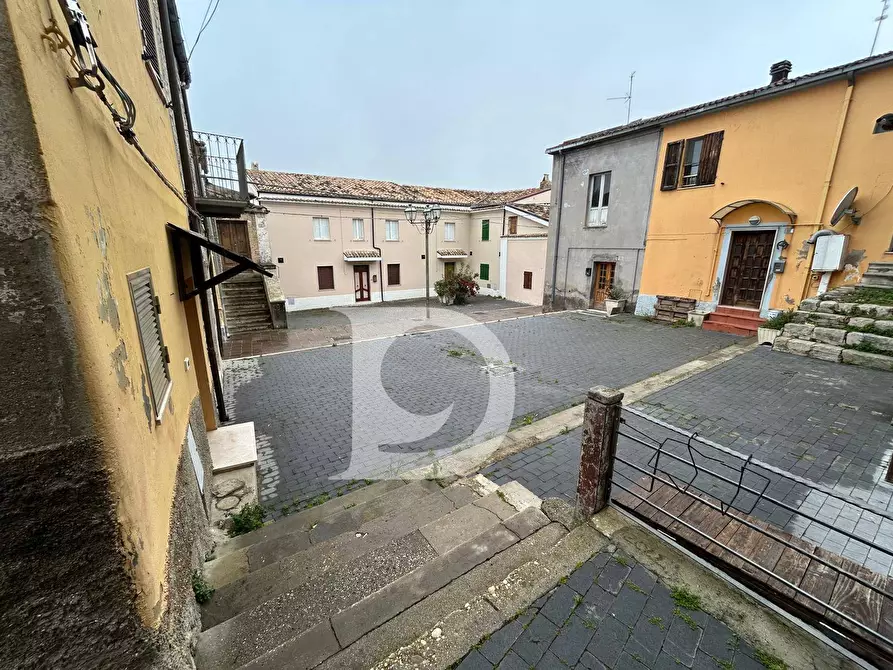 Immagine 31 di Casa semindipendente in vendita  in Piazza Garibaldi a Civitaquana