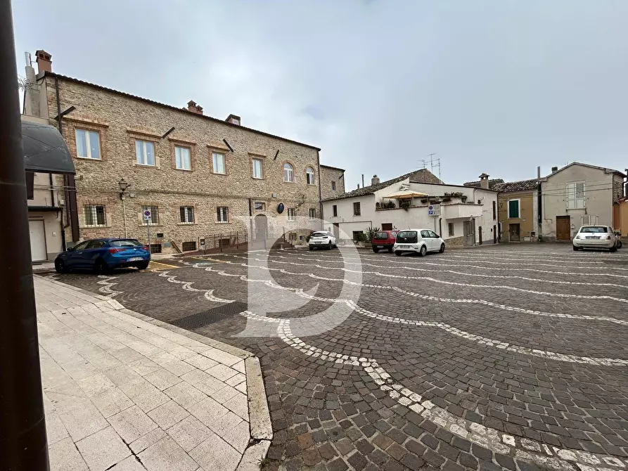 Immagine 1 di Casa semindipendente in vendita  in Piazza Garibaldi a Civitaquana