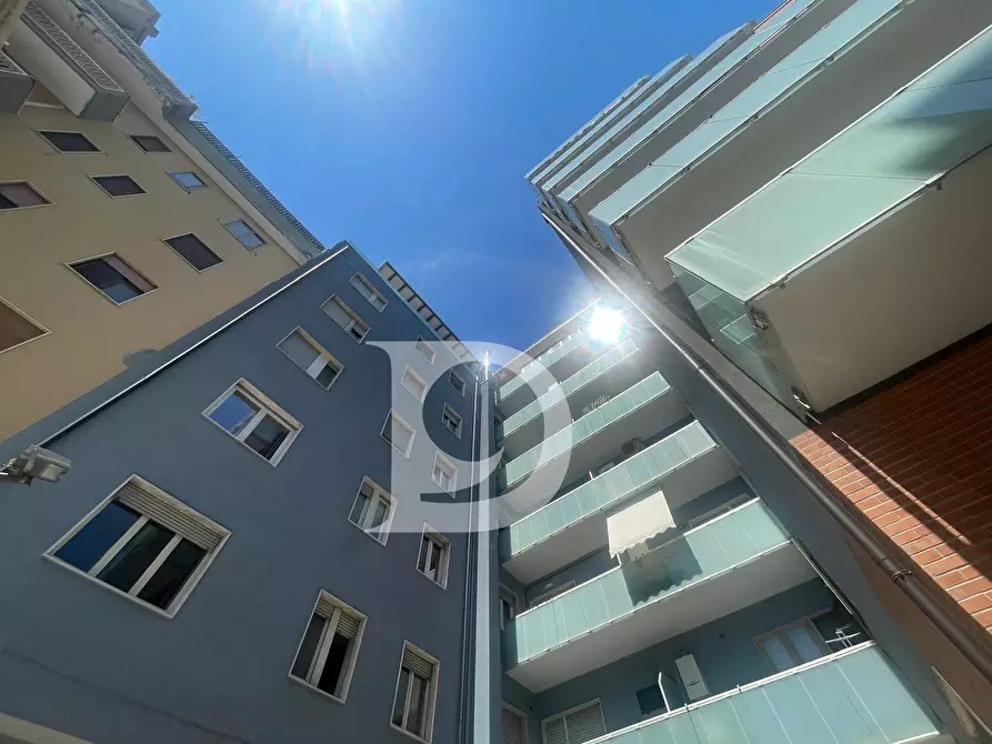 Immagine 39 di Appartamento in affitto  in Via Napoli a Pescara