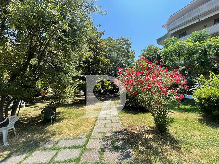 Immagine 45 di Attico in vendita  in Via Renato Paolini a Pescara