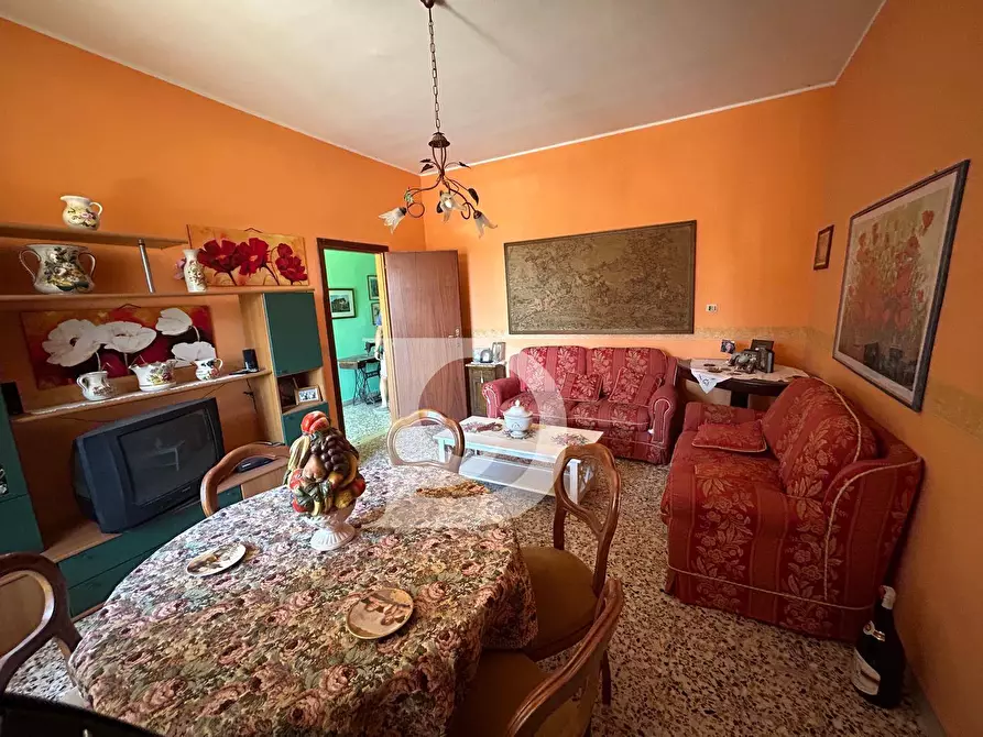 Immagine 5 di Casa semindipendente in vendita  in Piazza XXIV Maggio a Picciano