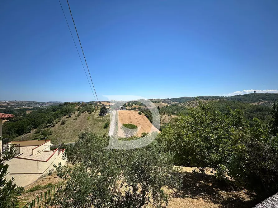 Immagine 1 di Casa semindipendente in vendita  in Piazza XXIV Maggio a Picciano