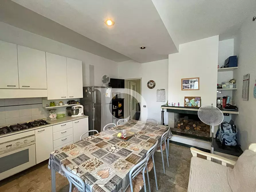 Immagine 8 di Casa semindipendente in vendita  in Contrada COLLEPALMA 6/7 a Loreto Aprutino