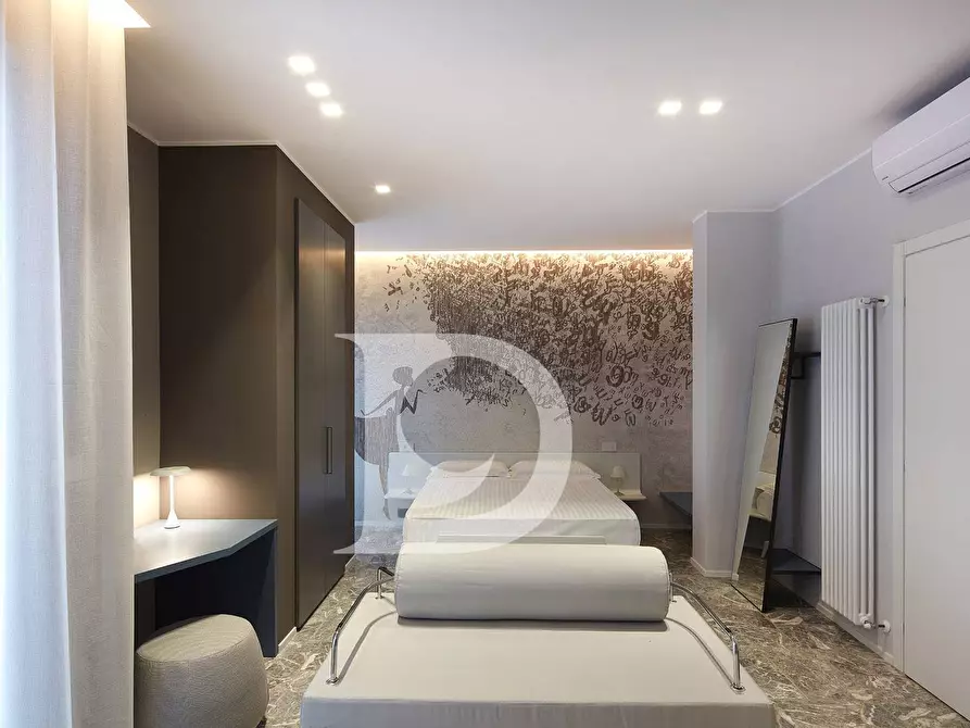 Immagine 15 di Appartamento in vendita  in Via Tassoni a Pescara