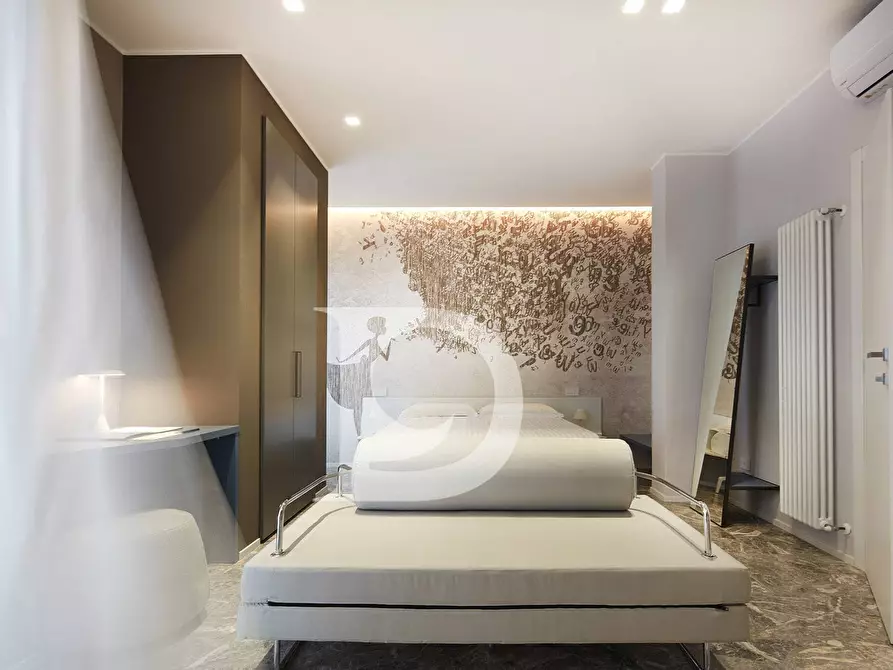 Immagine 26 di Appartamento in vendita  in Via Tassoni a Pescara