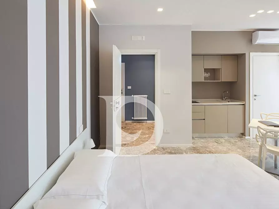 Immagine 41 di Appartamento in vendita  in Via Tassoni a Pescara