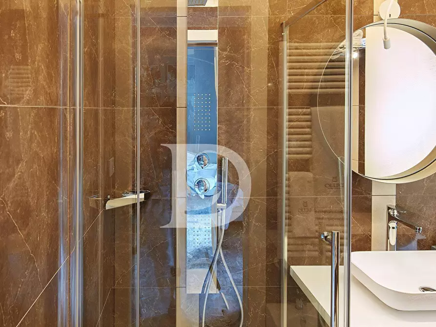 Immagine 63 di Appartamento in vendita  in Via Tassoni a Pescara