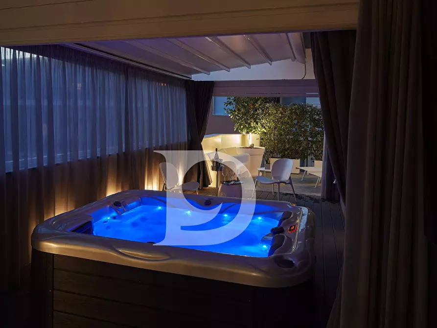 Immagine 2 di Appartamento in vendita  in Via Tassoni a Pescara