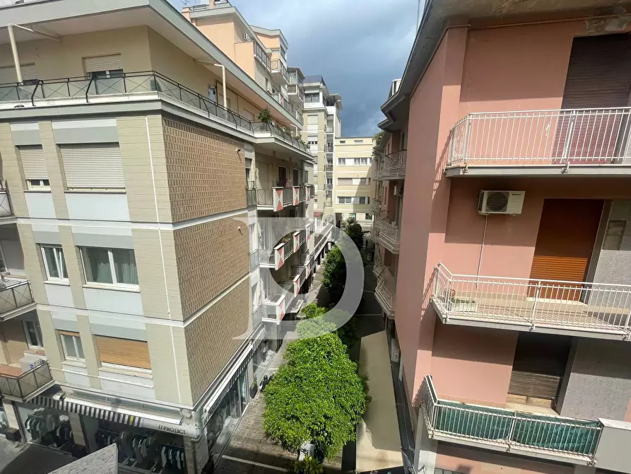 Immagine 34 di Appartamento in affitto  in Via Trento a Pescara