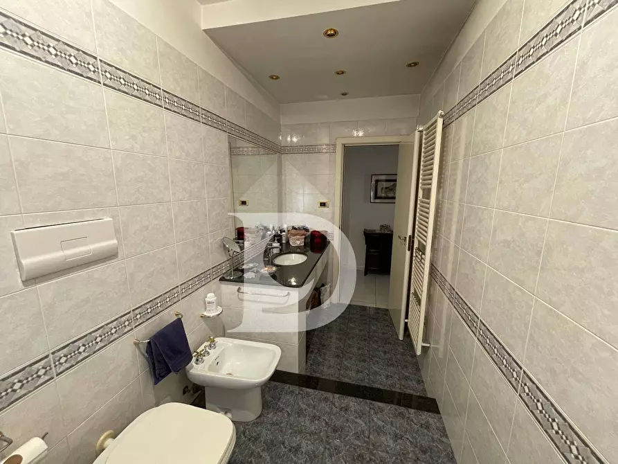 Immagine 27 di Appartamento in vendita  in Via D'Innocente a Pescara