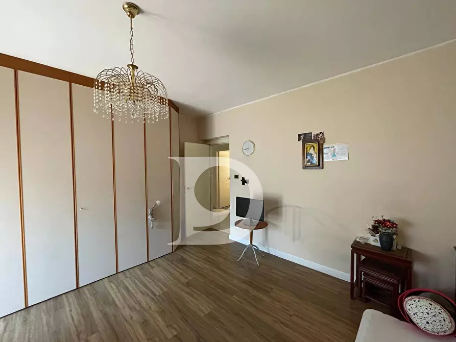 Immagine 30 di Appartamento in vendita  in Via D'Innocente a Pescara