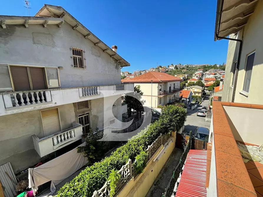 Immagine 35 di Appartamento in vendita  in Via D'Innocente a Pescara