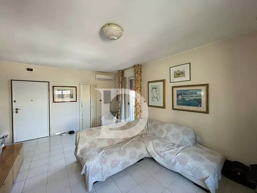 Immagine 40 di Appartamento in vendita  in Via D'Innocente a Pescara