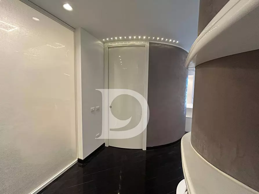 Immagine 40 di Appartamento in vendita  in Via Del Milite Ignoto a Pescara