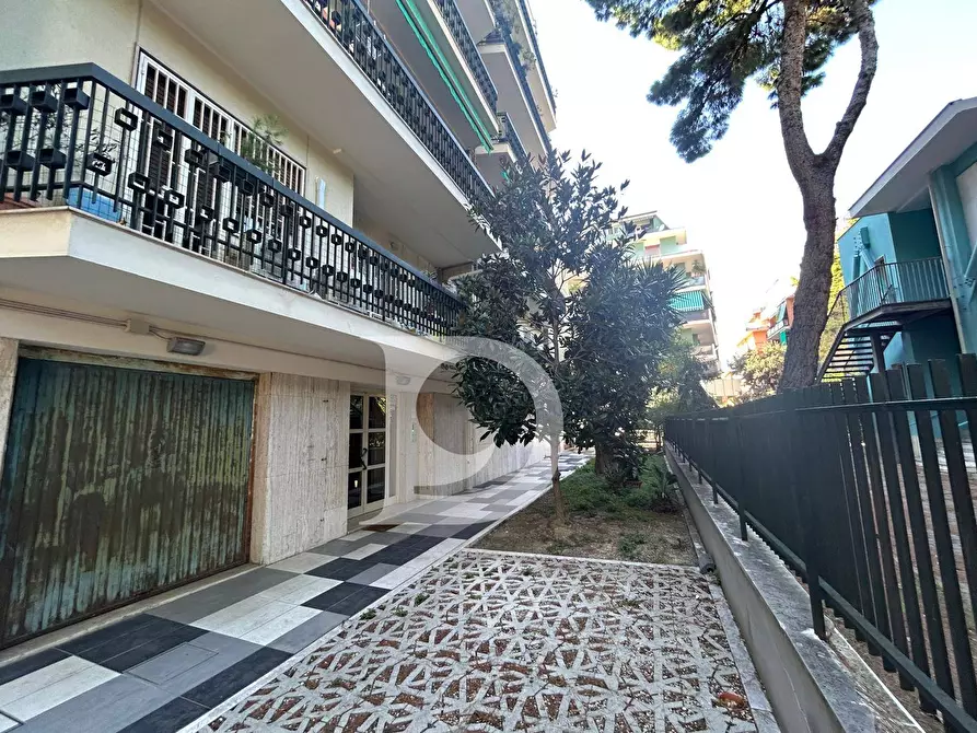 Immagine 63 di Appartamento in vendita  in Via Del Milite Ignoto a Pescara