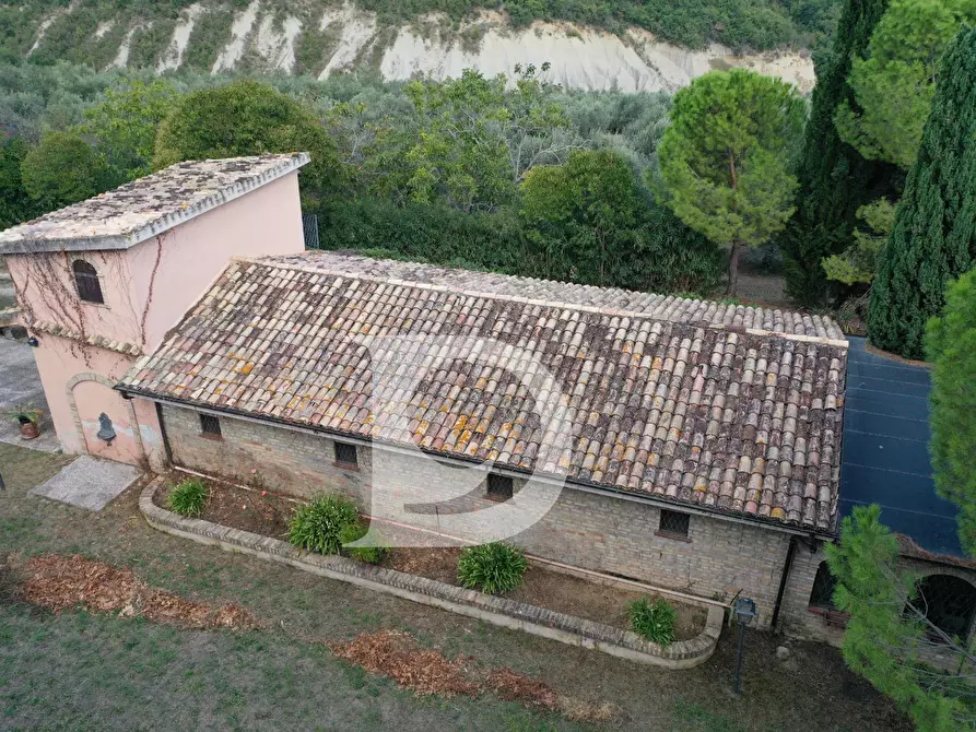 Immagine 25 di Agriturismo in vendita  in Contrada Fiorano a Loreto Aprutino