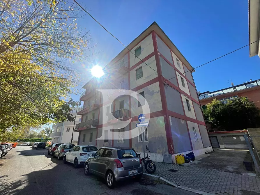 Immagine 6 di Appartamento in vendita  in Via Monte Camicia a Pescara