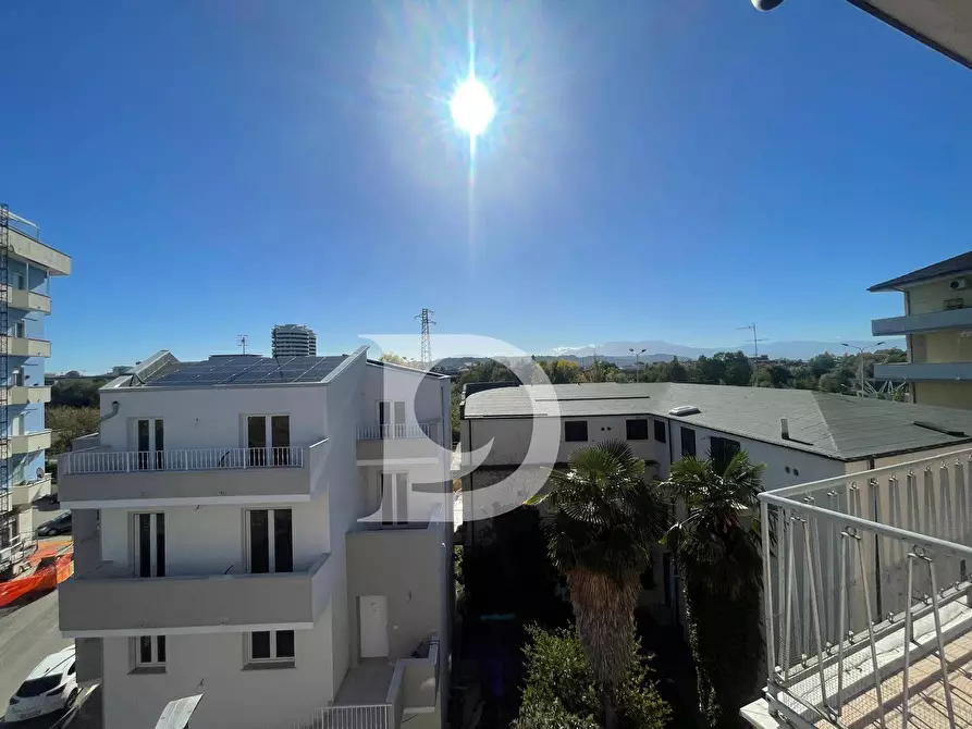 Immagine 30 di Appartamento in vendita  in Via Monte Camicia a Pescara