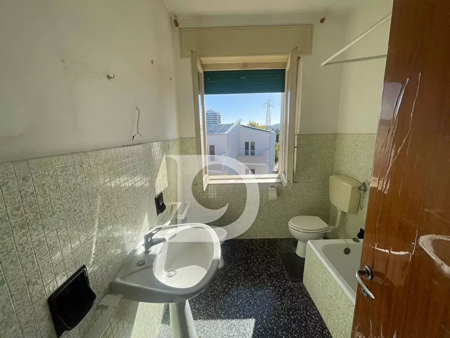 Immagine 26 di Appartamento in vendita  in Via Monte Camicia a Pescara