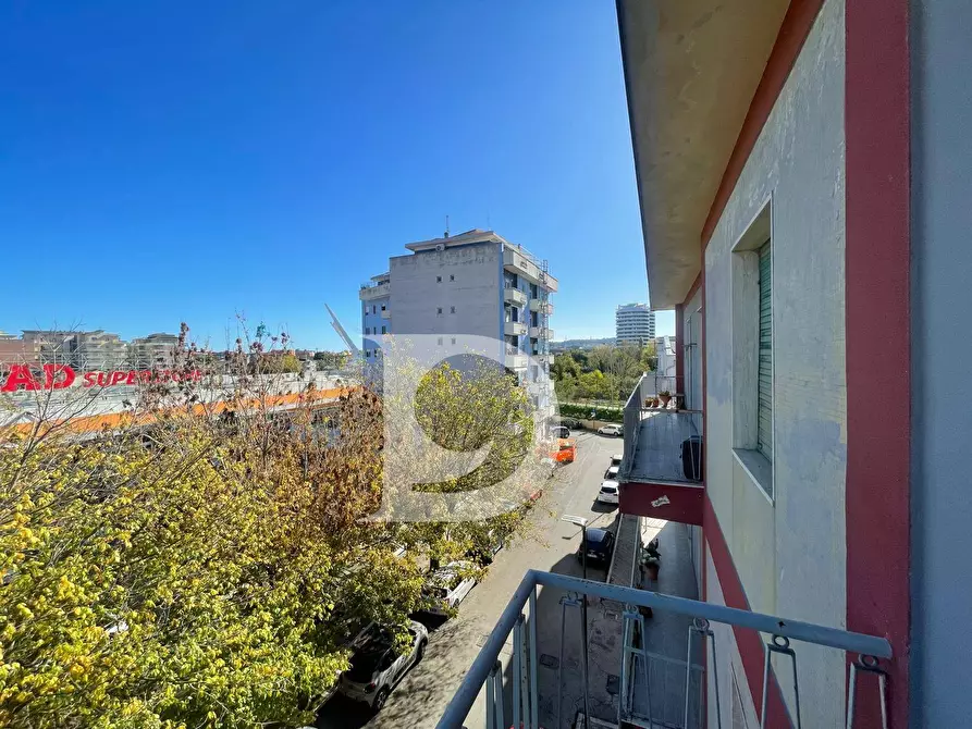 Immagine 19 di Appartamento in vendita  in Via Monte Camicia a Pescara